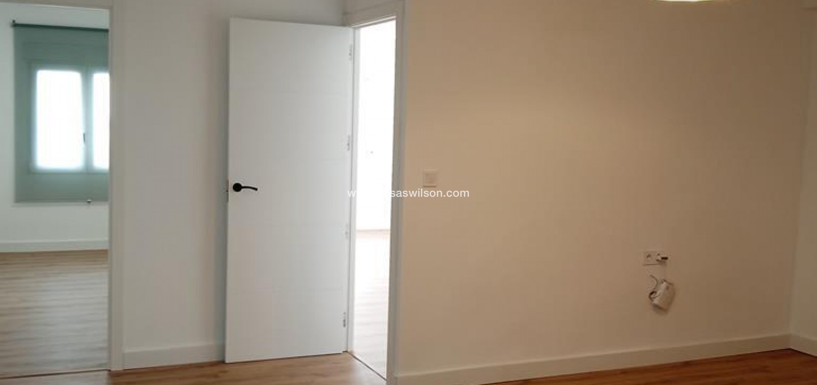 Sale - Apartment - Torrevieja - El molino