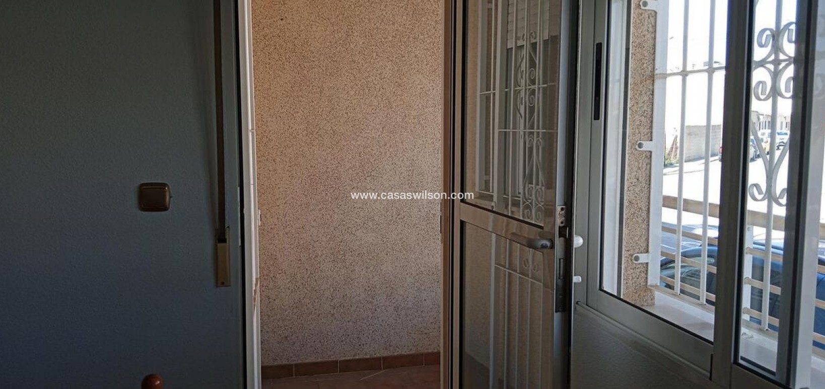 Sale - Apartment - Los Montesinos - PUEBLO CENTRO
