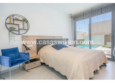 Venta - Chalet - Benijofar