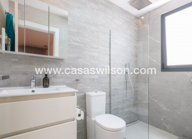 Venta - Chalet - Benijofar