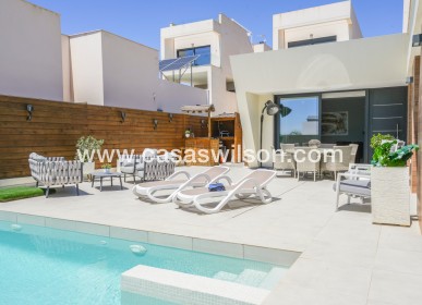 Venta - Chalet - Benijofar