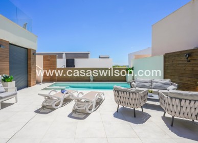 Venta - Chalet - Benijofar