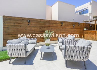 Venta - Chalet - Benijofar