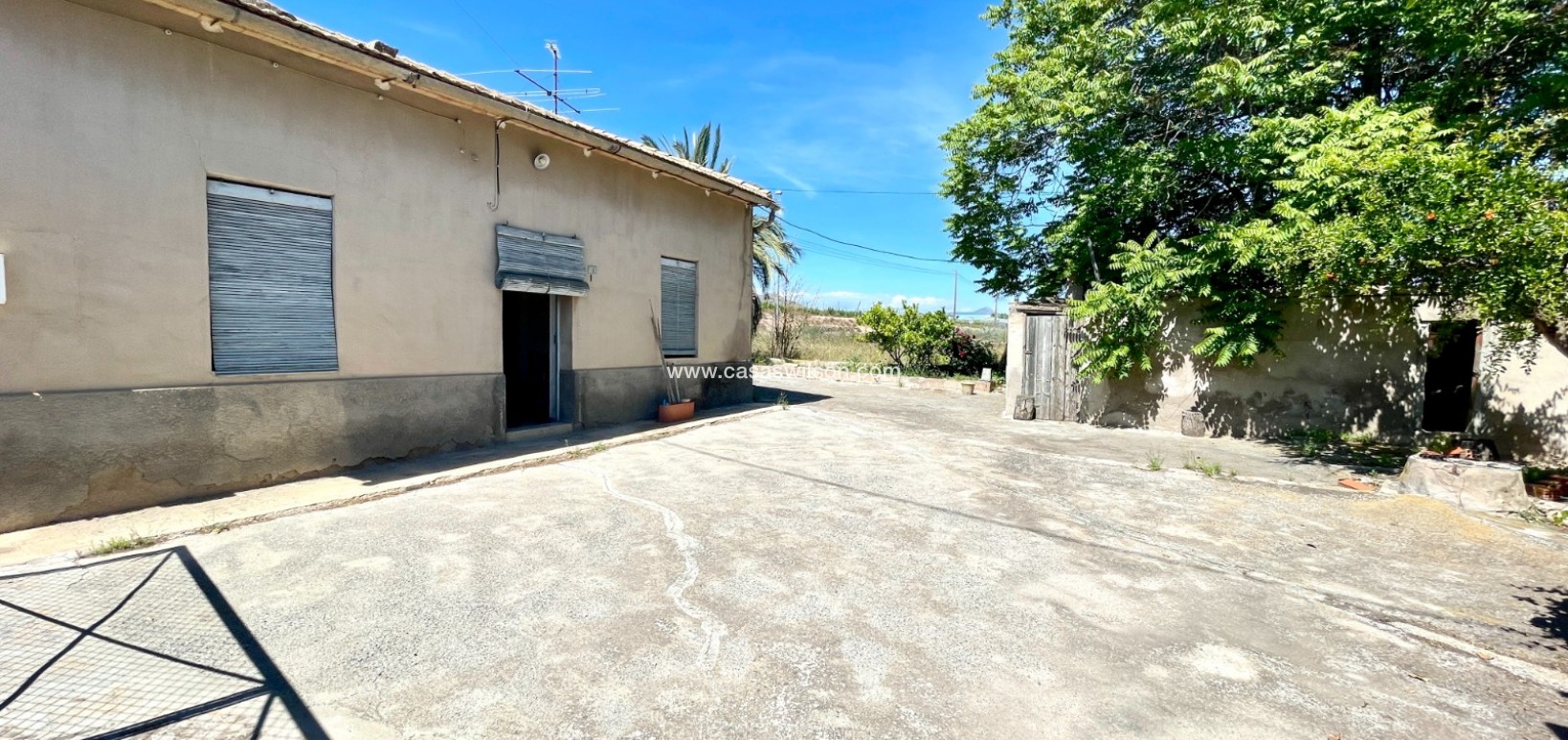 Sale - Villa - La Romana - Inland