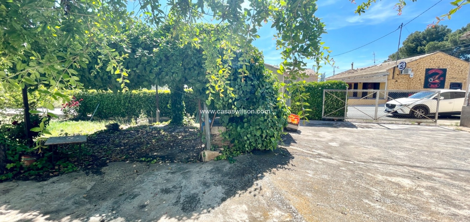 Sale - Villa - La Romana - Inland