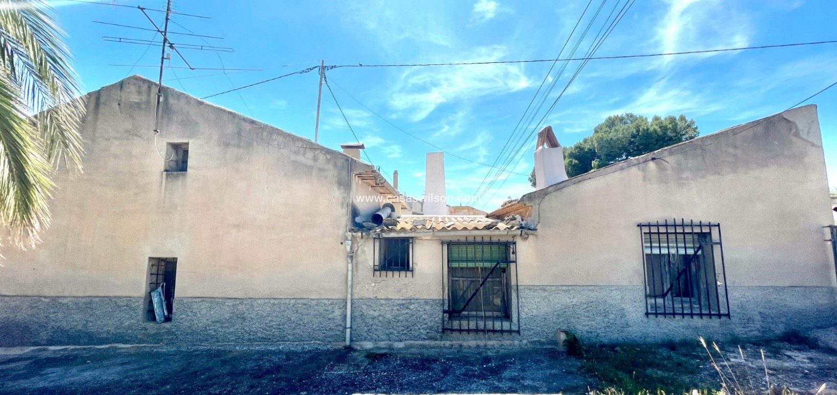 Sale - Villa - La Romana - Inland
