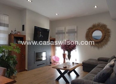 Bestaande bouw - Villa - Daya Nueva