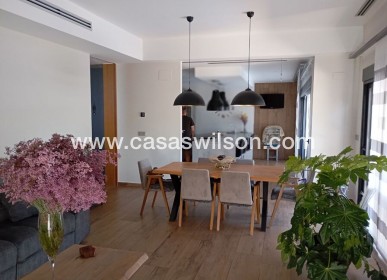 Bestaande bouw - Villa - Daya Nueva