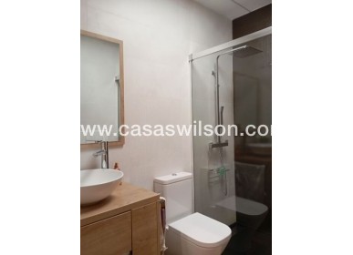 Bestaande bouw - Villa - Daya Nueva