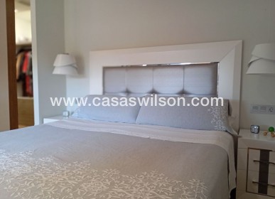 Bestaande bouw - Villa - Daya Nueva