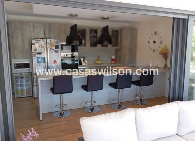 Bestaande bouw - Villa - Daya Nueva