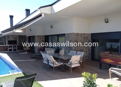 Bestaande bouw - Villa - Daya Nueva