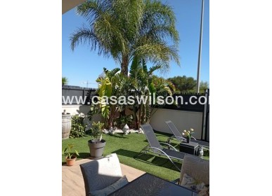 Bestaande bouw - Villa - Daya Nueva