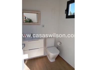 Bestaande bouw - Villa - Daya Nueva