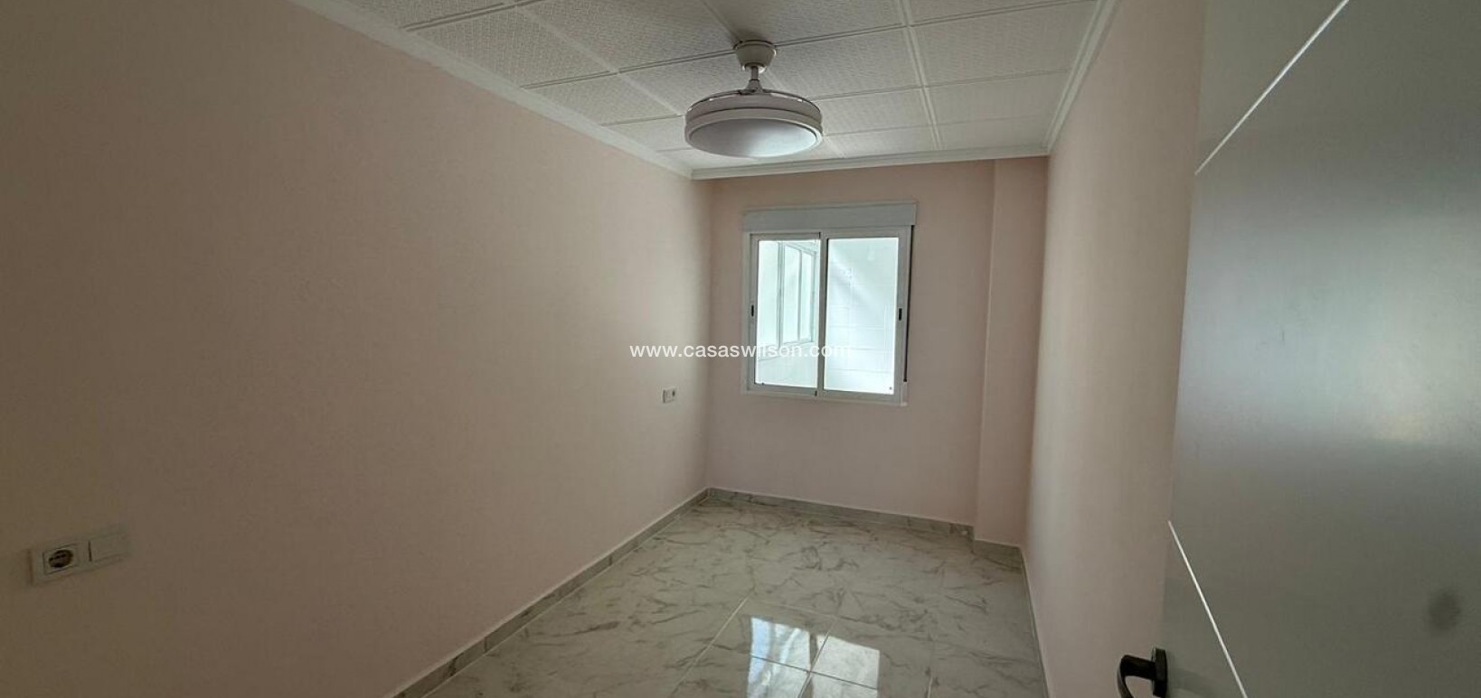 Sale - Apartment - Torrevieja - Playa del Acequion