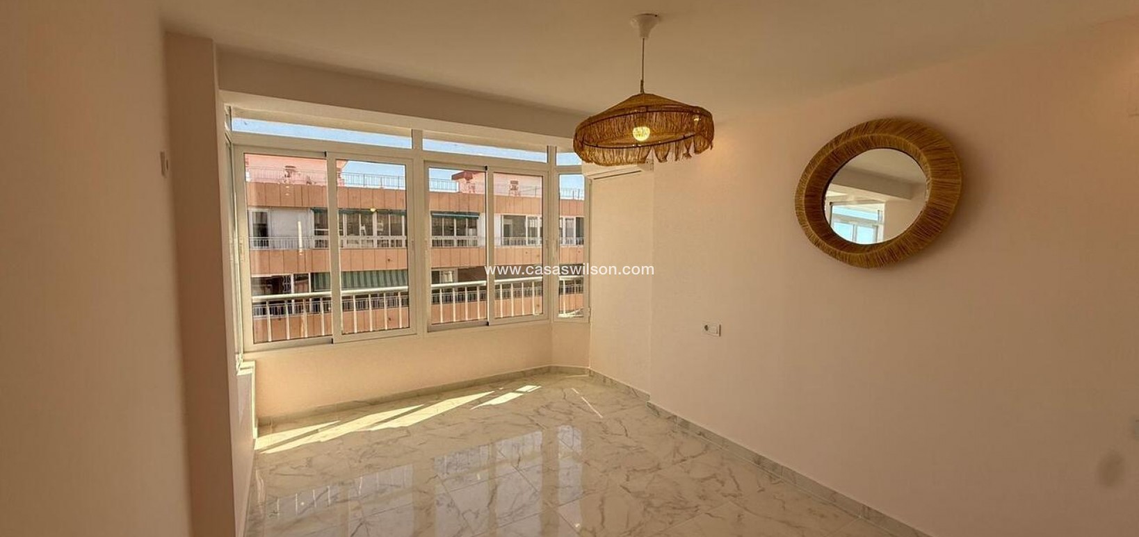 Sale - Apartment - Torrevieja - Playa del Acequion
