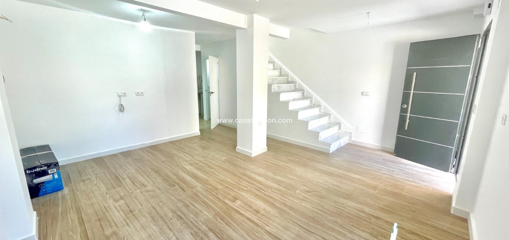 Sale - Townhouse - Daya Vieja - Costa Blanca