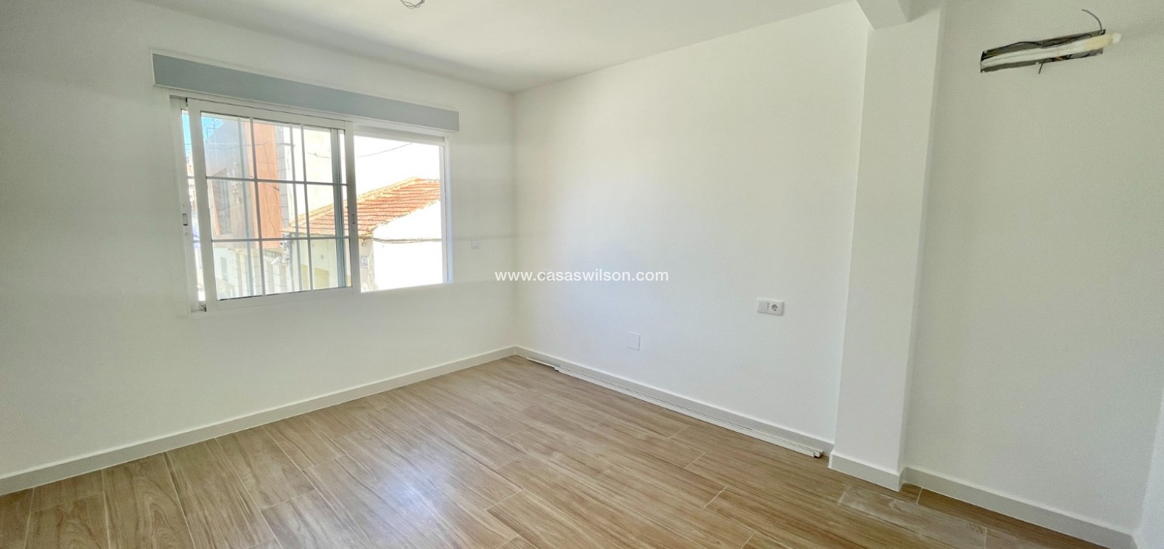Sale - Townhouse - Daya Vieja - Costa Blanca