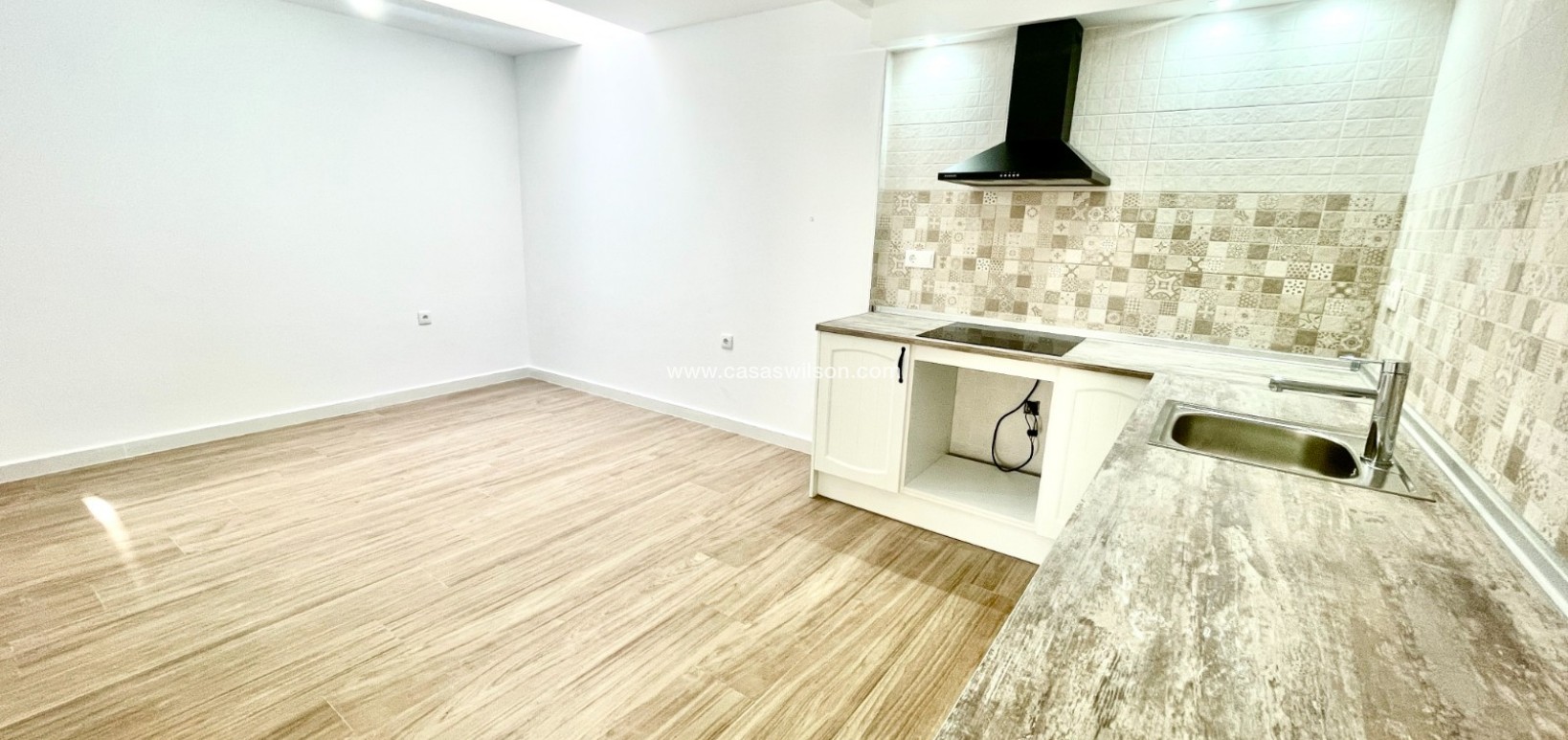 Sale - Townhouse - Daya Vieja - Costa Blanca