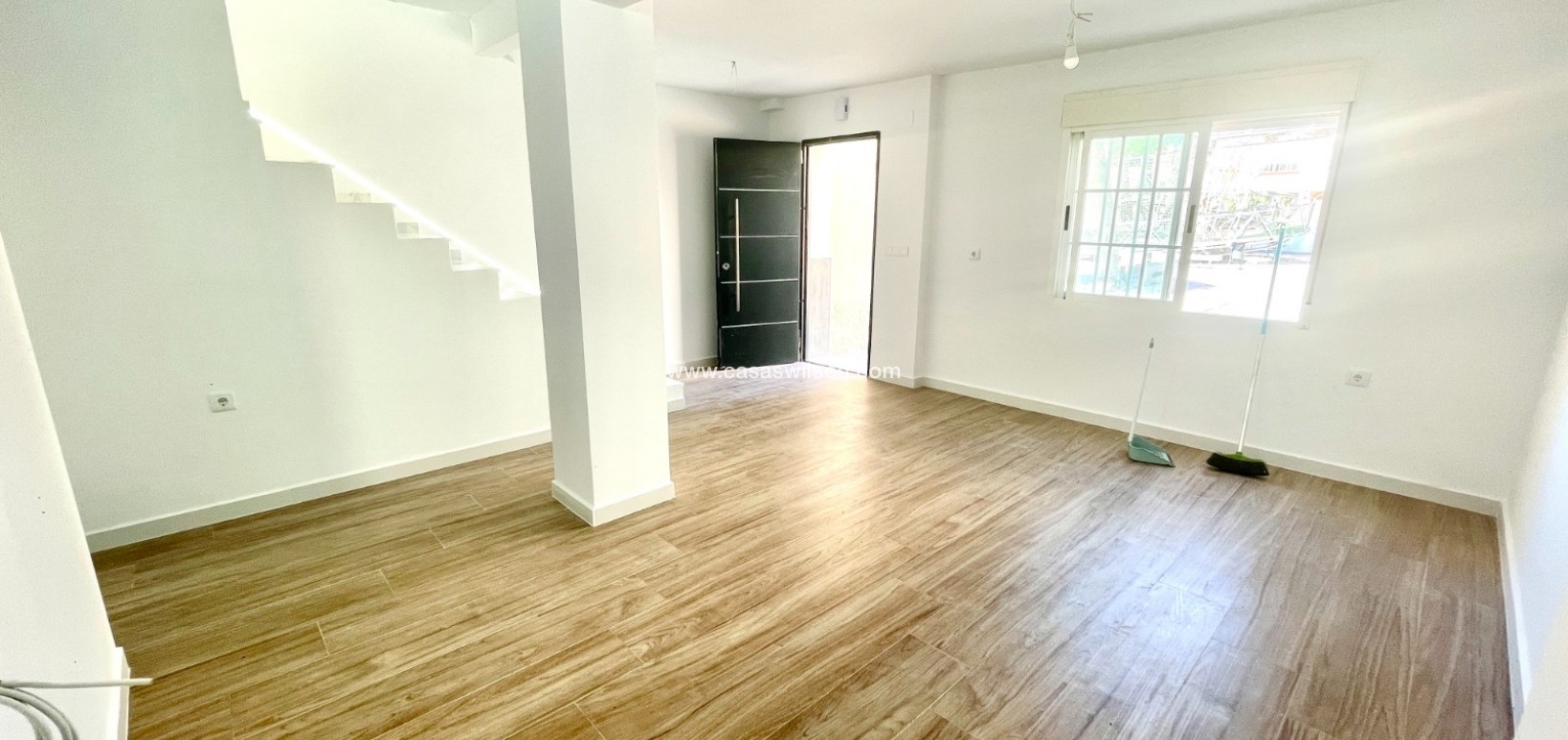 Sale - Townhouse - Daya Vieja - Costa Blanca