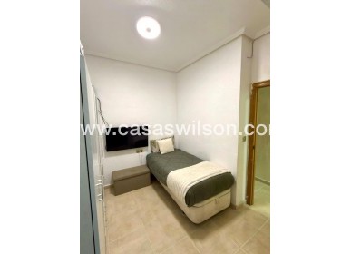 Sale - Apartment - Torrevieja - Nueva Torrevieja