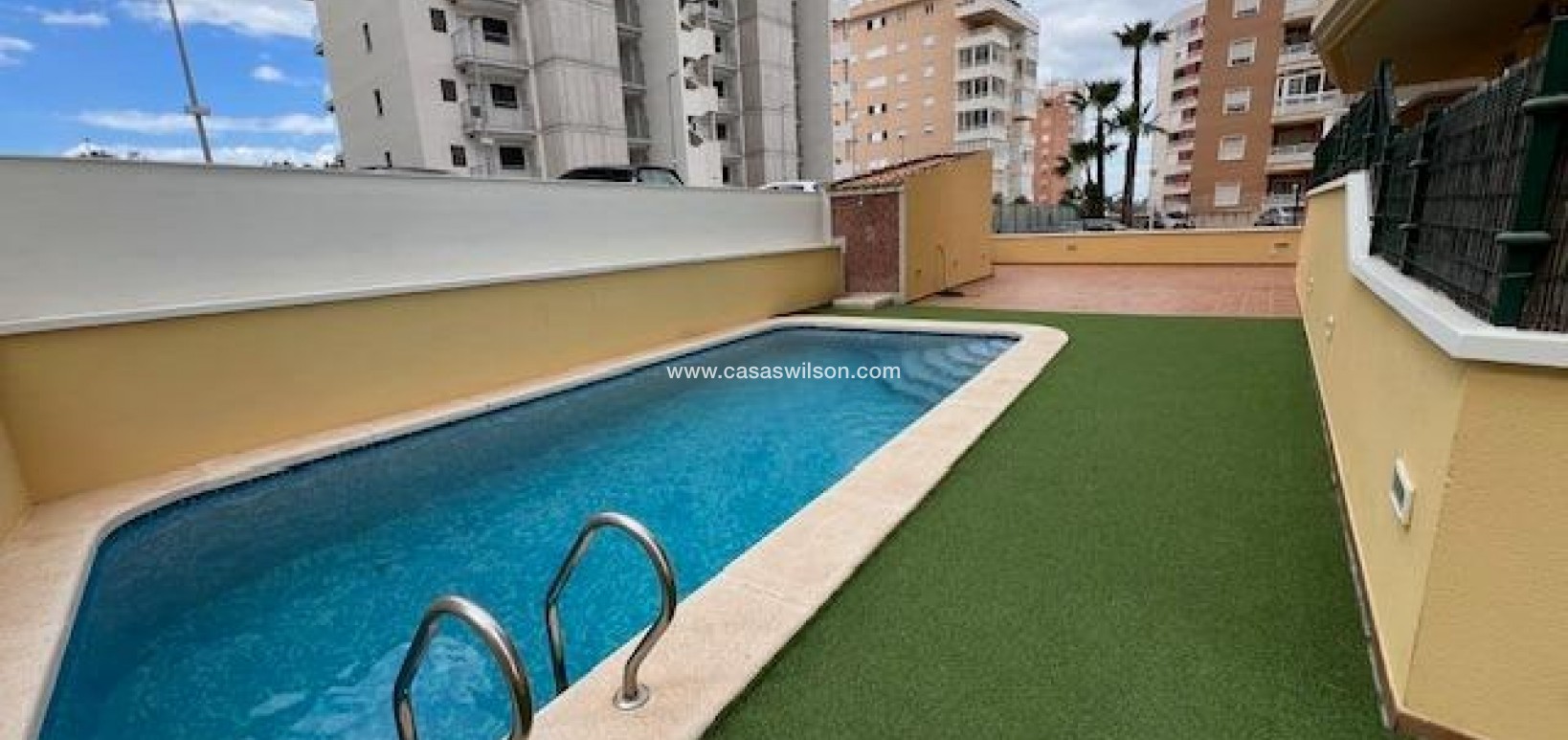 Sale - Apartment - Guardamar del Segura - Puerto Deportivo