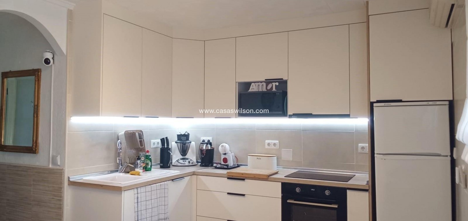 Sale - Bungalow - Torrevieja - Torretas