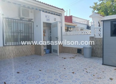 Sale - Bungalow - Torrevieja - Torretas