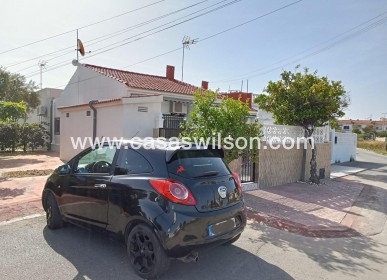 Sale - Bungalow - Torrevieja - Torretas