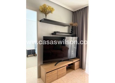 Sale - Apartment - Torrevieja - Centro