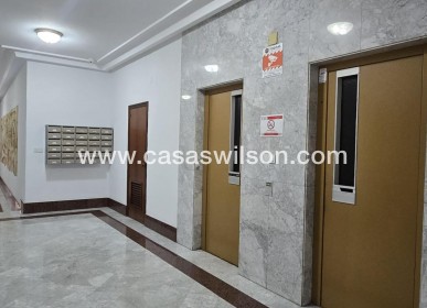 Sale - Apartment - Torrevieja - Centro