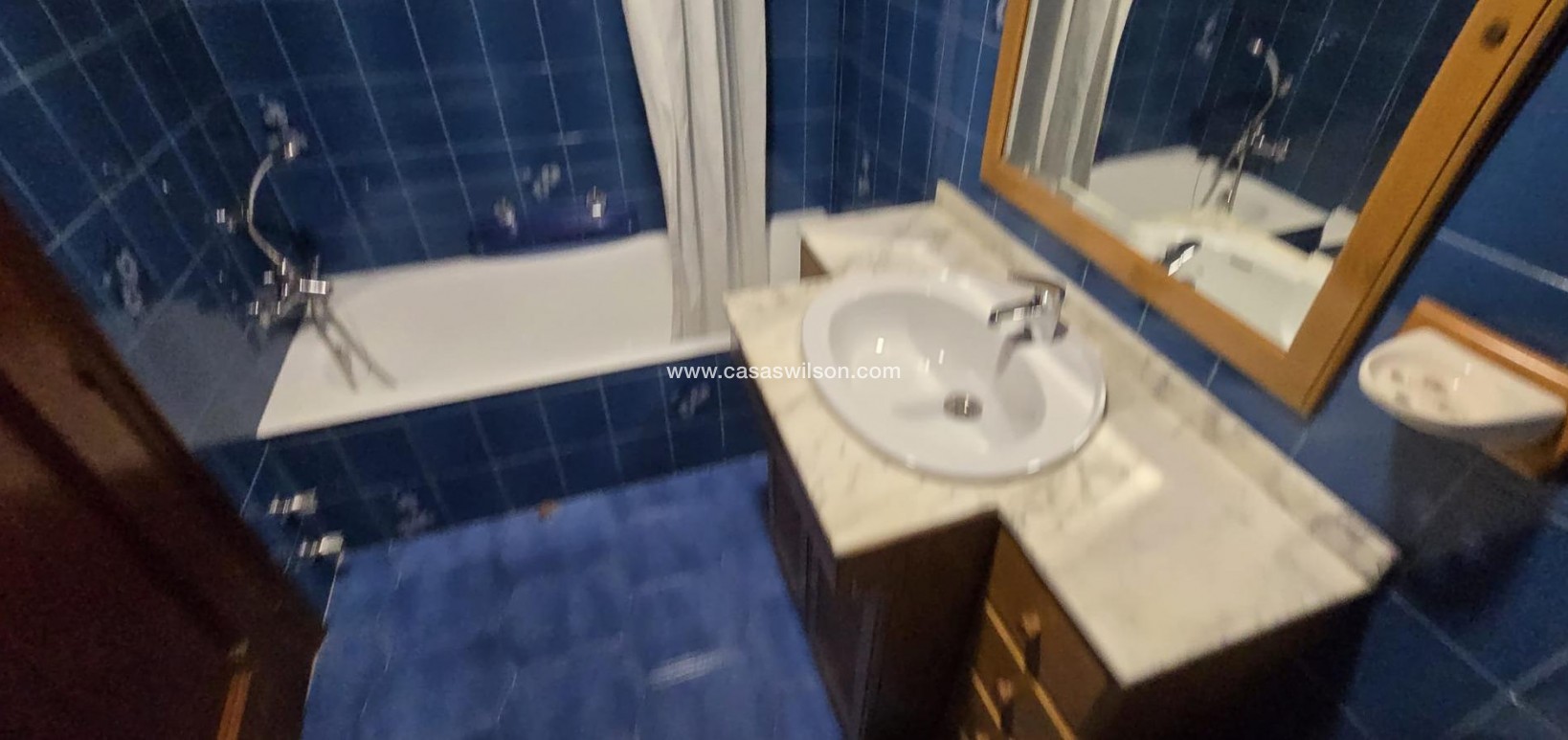 Sale - Apartment - Torrevieja - Centro