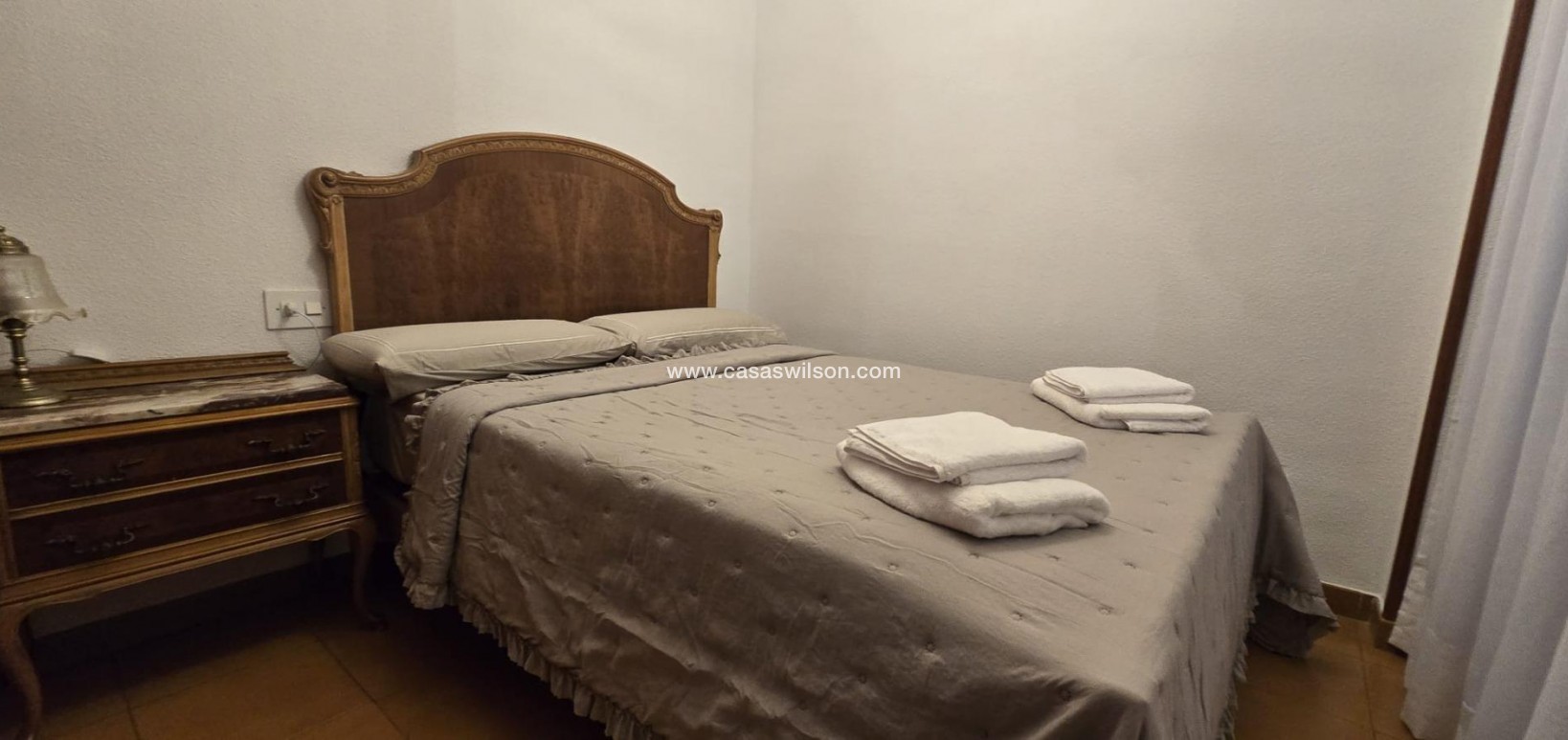 Sale - Apartment - Torrevieja - Centro