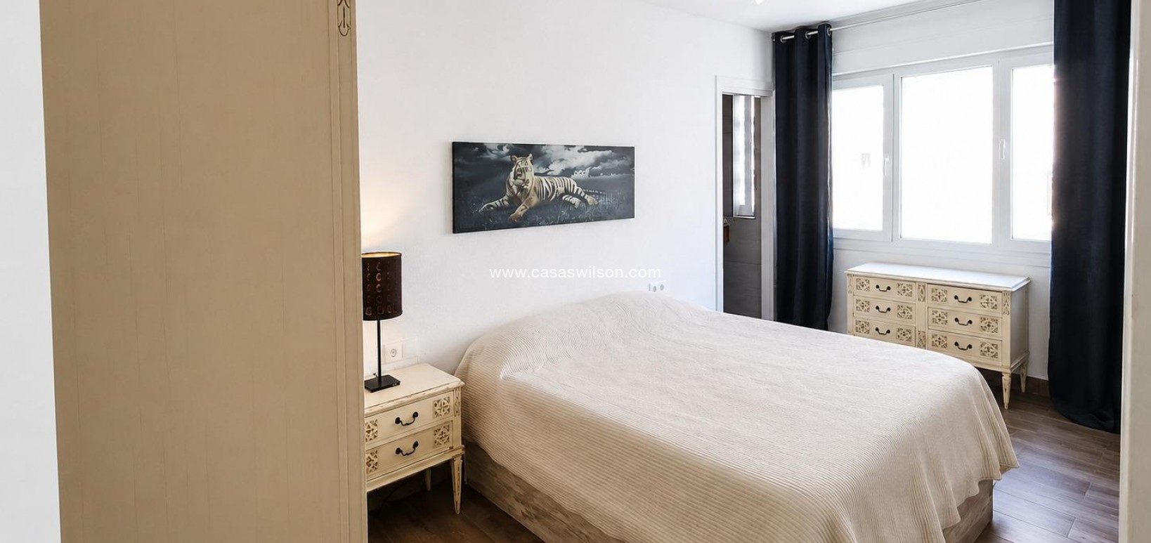 Sale - Apartment - Torrevieja - Playa del Cura