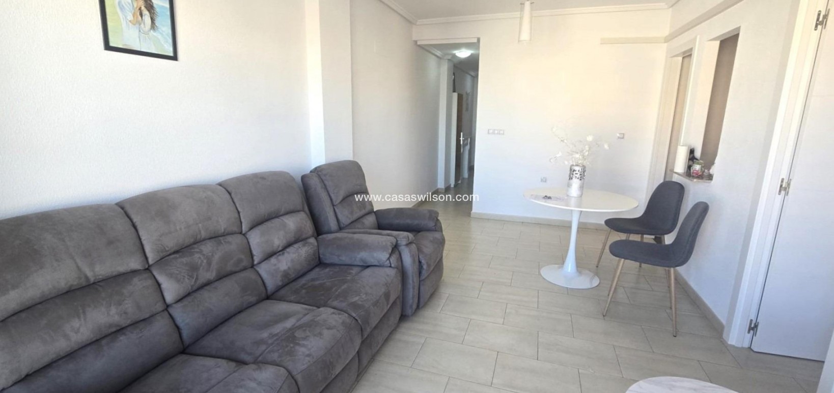 Sale - Apartment - Torrevieja - Centro