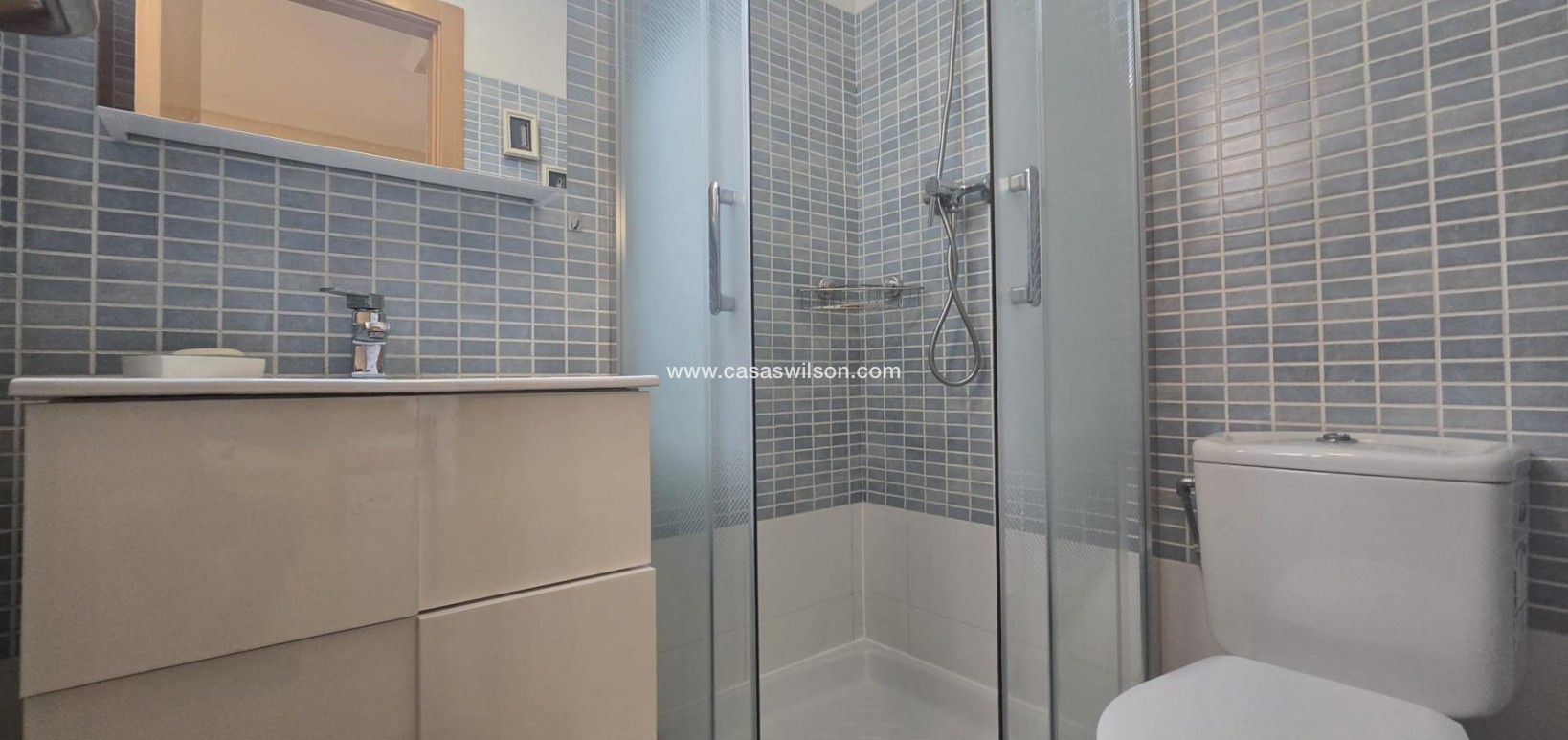 Sale - Apartment - Torrevieja - Centro