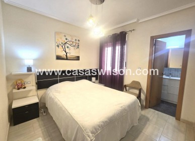 Sale - Apartment - Torrevieja - Centro