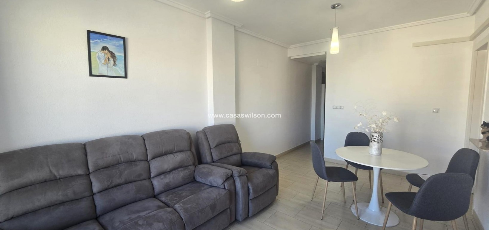 Sale - Apartment - Torrevieja - Centro