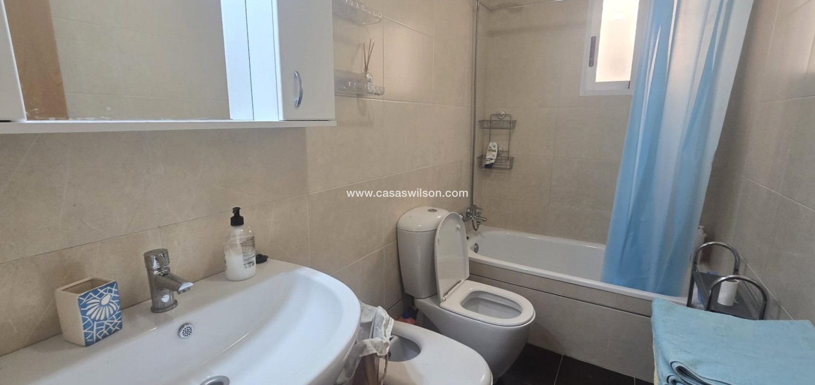 Sale - Apartment - Torrevieja - Centro