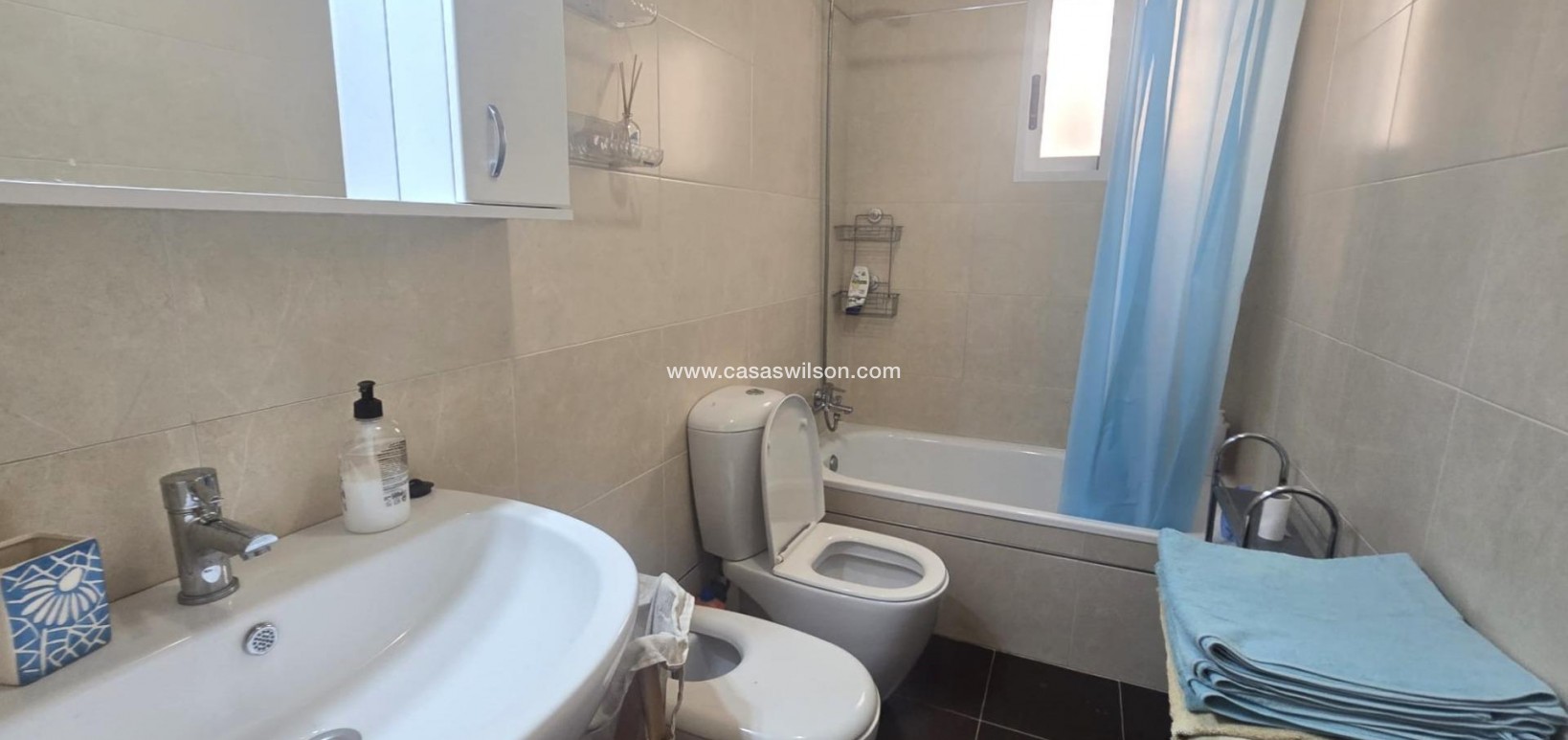 Sale - Apartment - Torrevieja - Centro