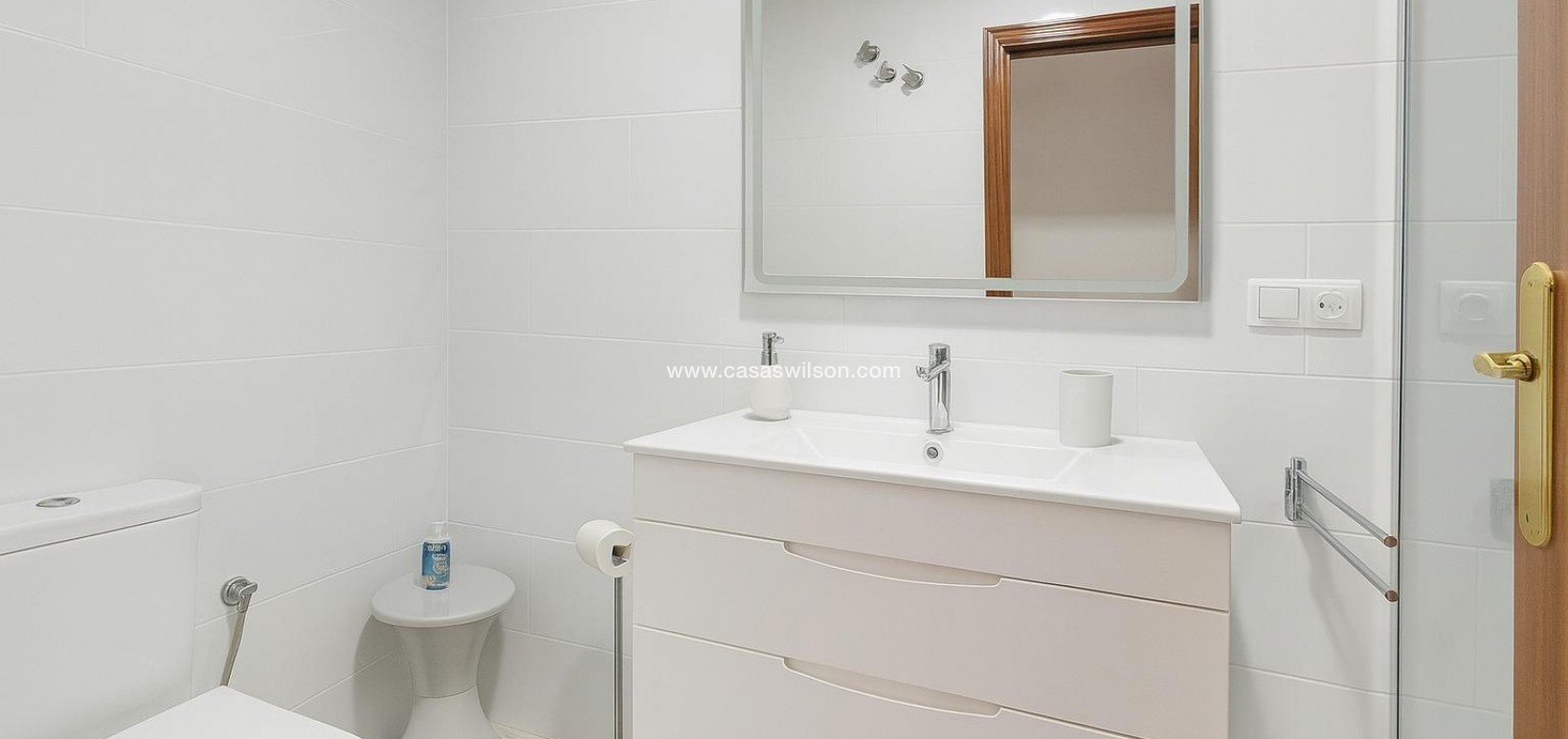 Sale - Apartment - Torrevieja - Acequion