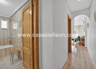 Sale - Apartment - Torrevieja - Playa de los Locos