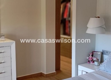 Bestaande bouw - Villa - Daya Nueva