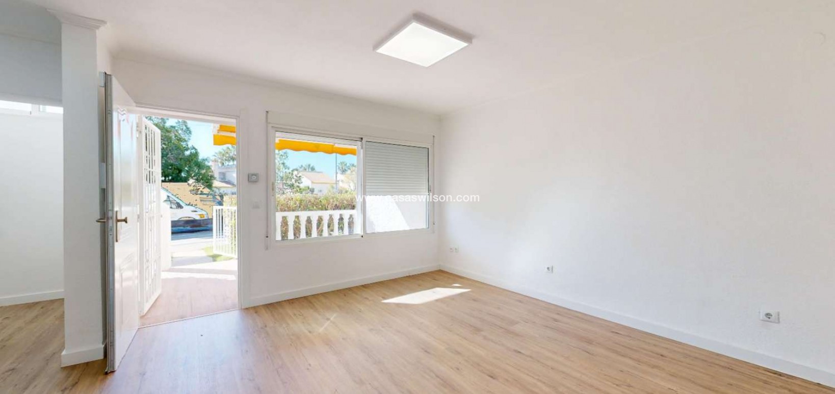 Sale - Bungalow - Orihuela - Inland