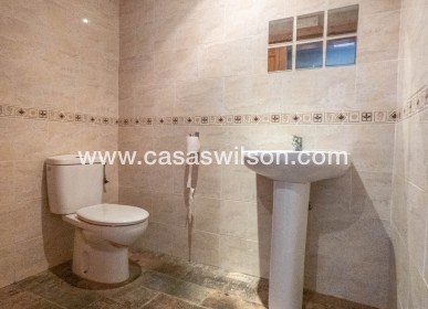 Sale - commercial - La Finca Golf - Algorfa