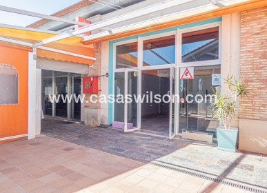 Sale - commercial - La Finca Golf - Algorfa