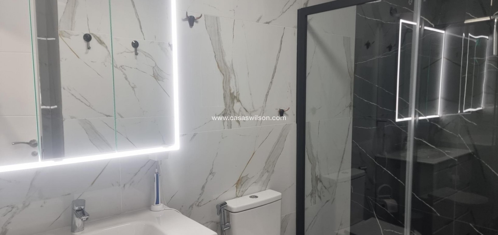 Sale - Appartement - Torrevieja - Playa de los Locos