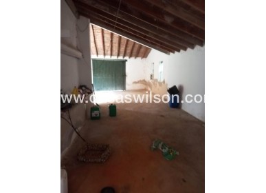 Sale - Country Property - Redován - Inland