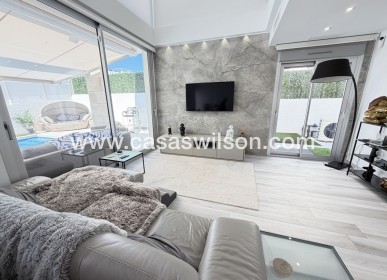 Bestaande bouw - Villa - Lomas De Cabo Roig