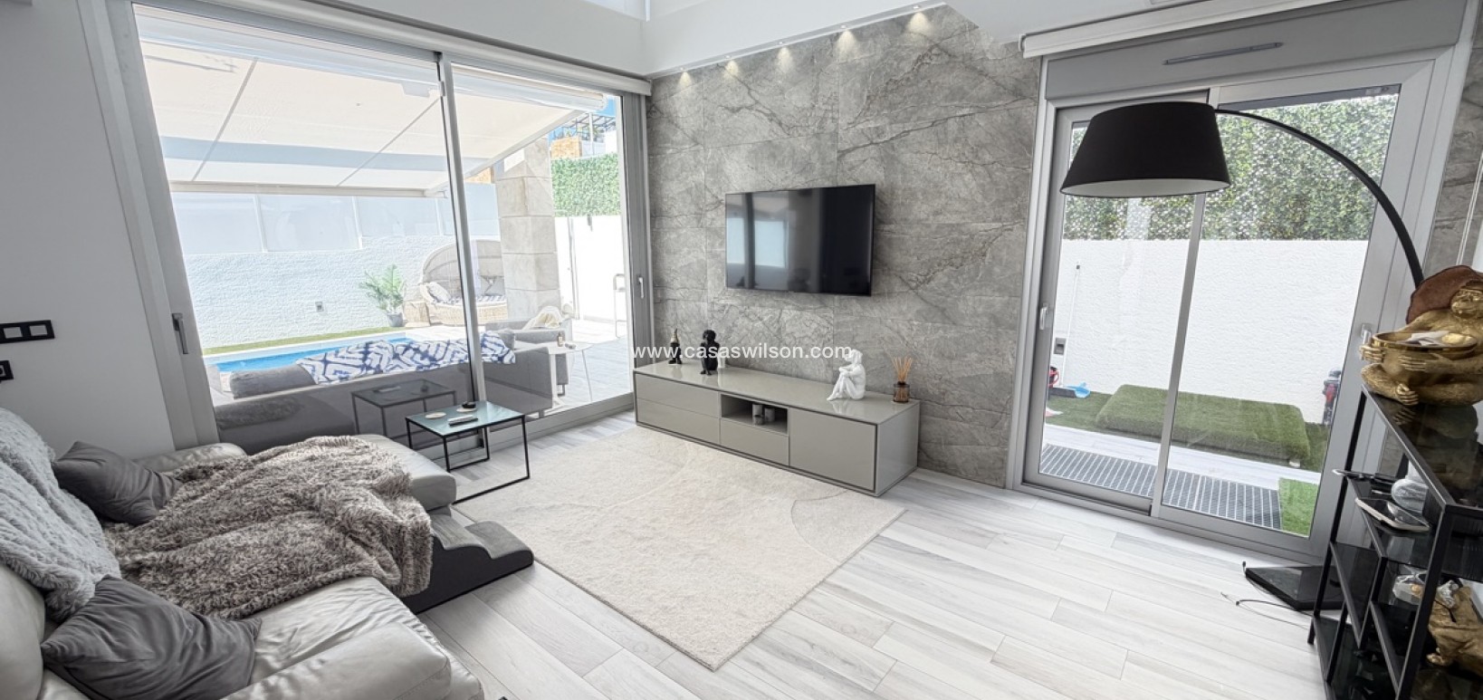 Bestaande bouw - Villa - Lomas De Cabo Roig